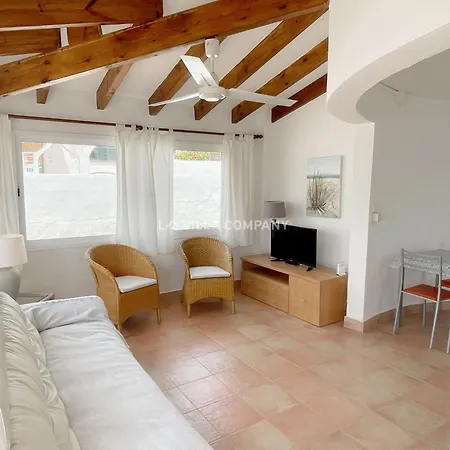 S'ullastre Villa *